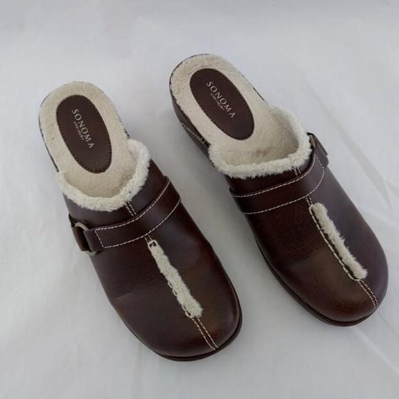 Sonoma Shoes - Sonoma Size 8 Clogs Brown Mid Heel Slip On